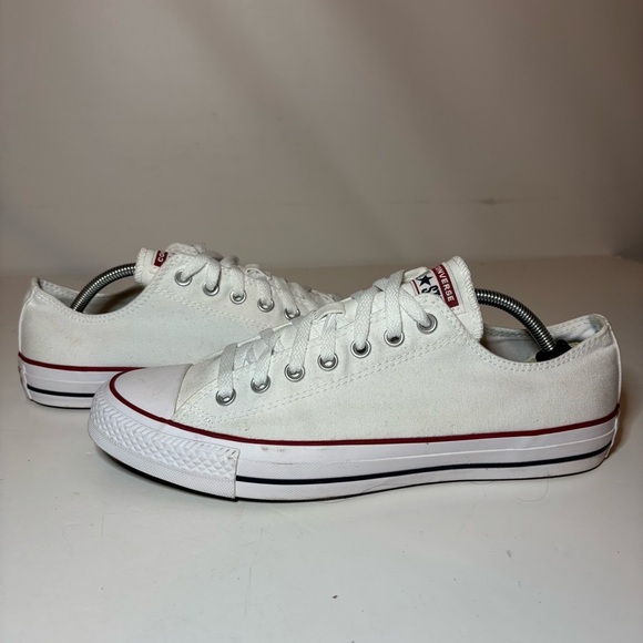 Men’s Size 11 - Converse Chuck Taylor All Star Low Optic White Sneakers Shoes - Picture 4 of 9